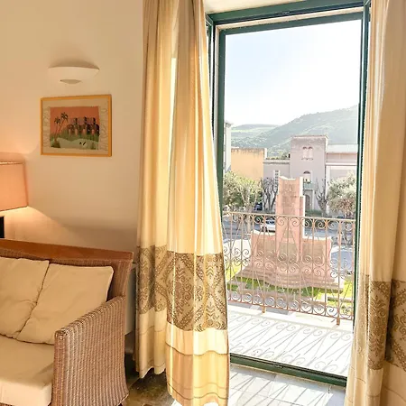 Apartment Le Residenze In Piazza Bosa